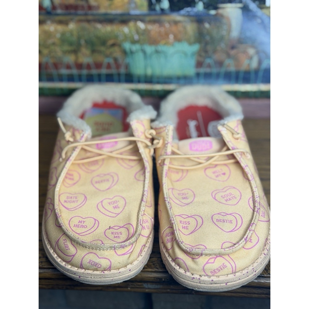HEY DUDE Wendy Slip X Sweethearts Comfort Pink Mules Shoes RARE Women's Size 9 - Picture 6 of 11